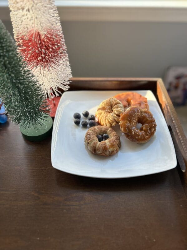 Apple ring with caramel or hard candy