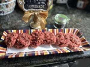 Best Cookies Flavors: Almonds, blueberry, stroberrys, Hot Peppers, Coffee, Chololate (white and Dark), Ginger and aotmeal and more.